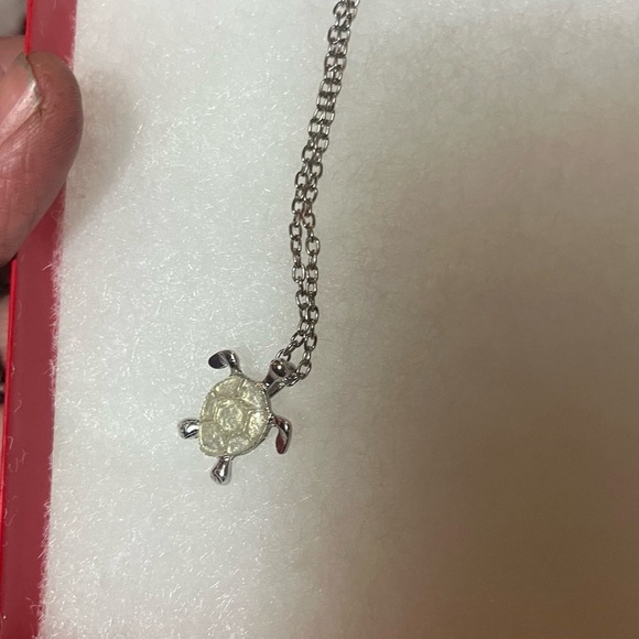 Source Unknown Jewelry - Ivory White Sea turtle necklace
